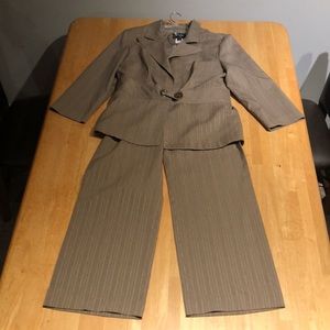 Sweet Suit Taupe Suit with 3/4 Sleeve, 12